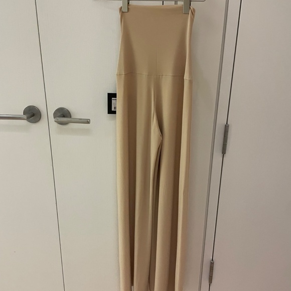 High Waist Elephant Pant in Blonde - Norma Kamali - Picture 6 of 6